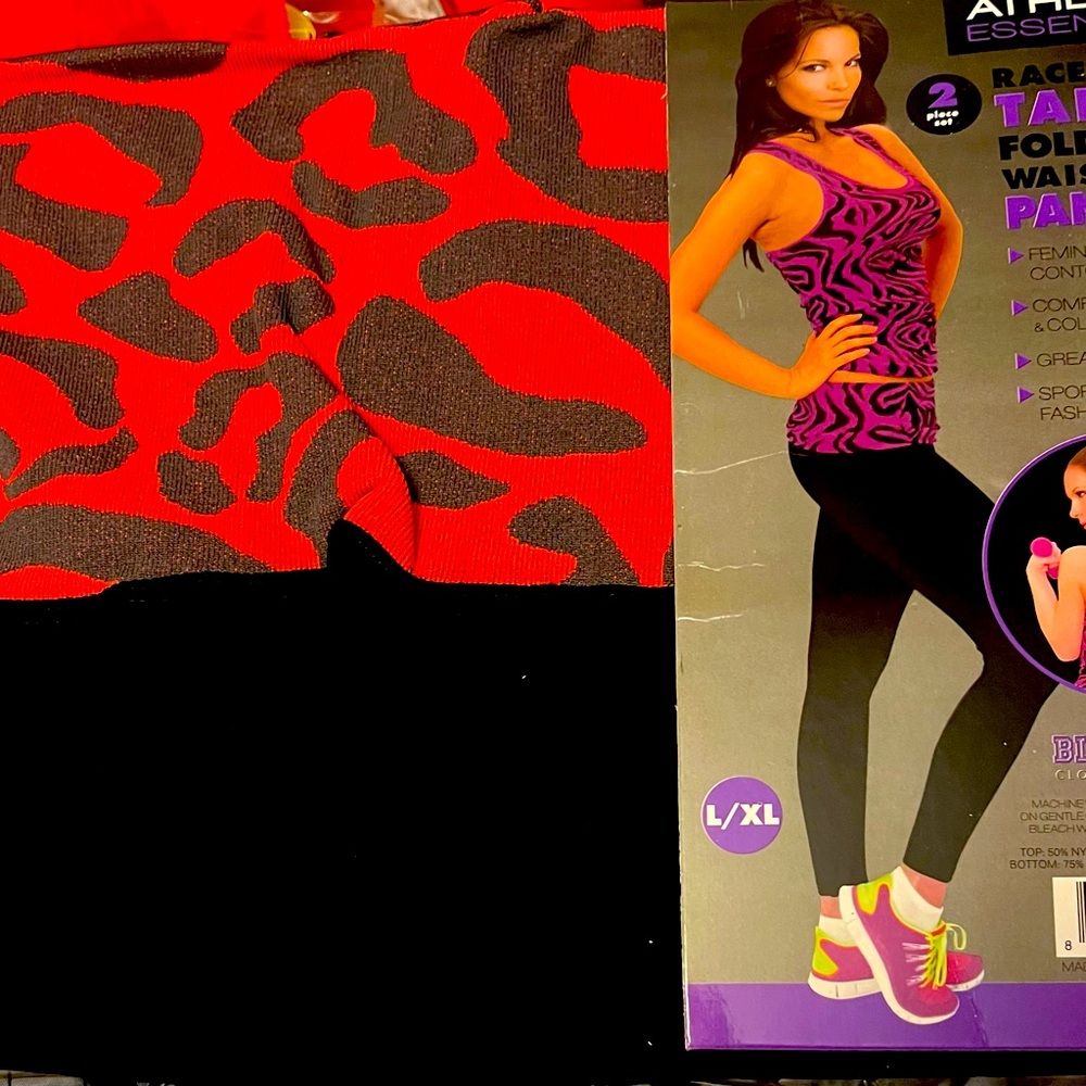 Women’s Athletic workout set NWT